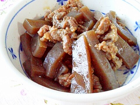 コンニャクと牛肉の甘辛炒め煮